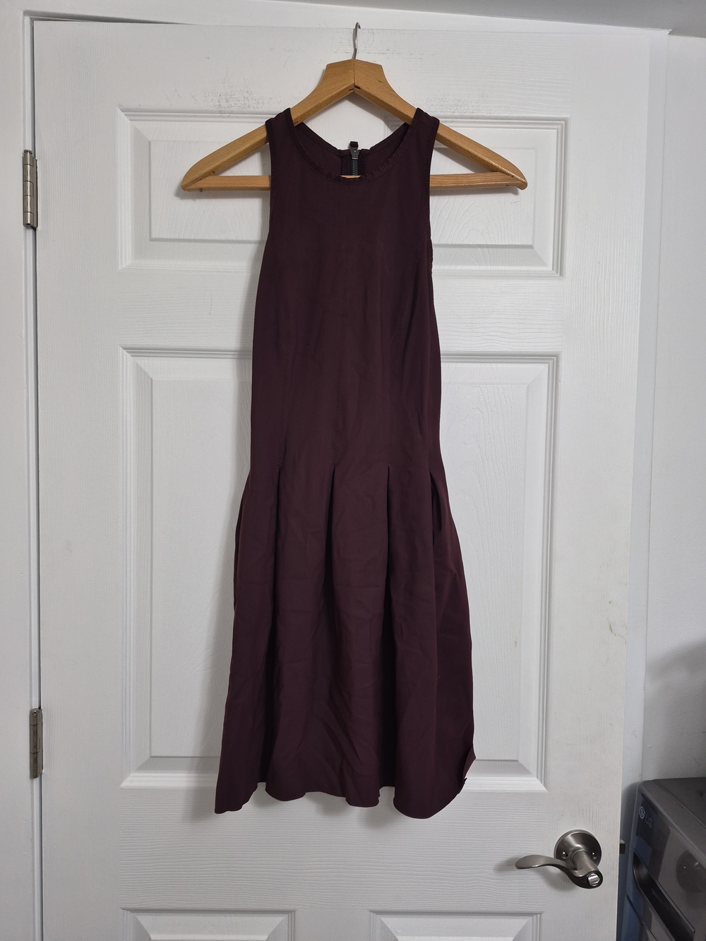 lululemon athletica Sleeveless Midi Dress in Plum